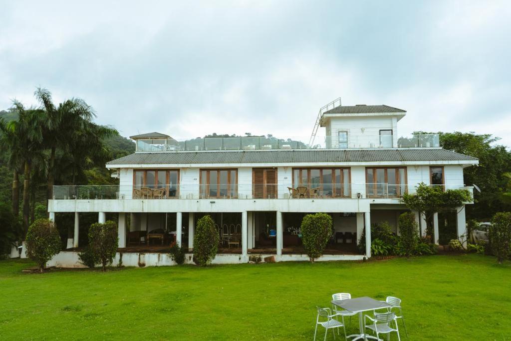 Pawna By Hangout Villas Lonavala Exterior photo