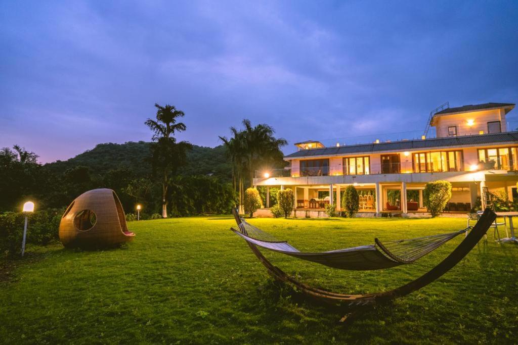 Pawna By Hangout Villas Lonavala Exterior photo